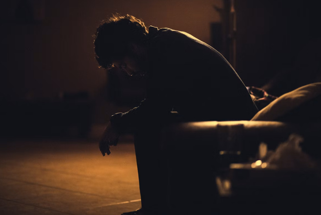 How to Understand Your Bipolar Mood Cycles and Identify the Early Signals